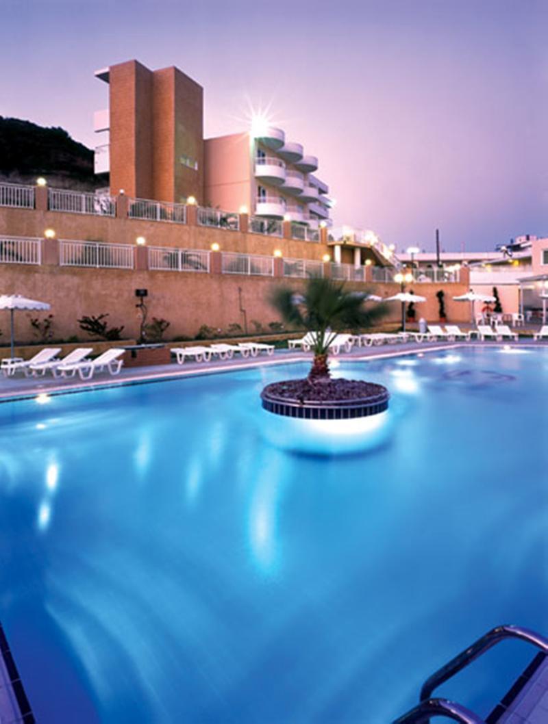 Diagoras Club Aparthotel Faliraki Buitenkant foto